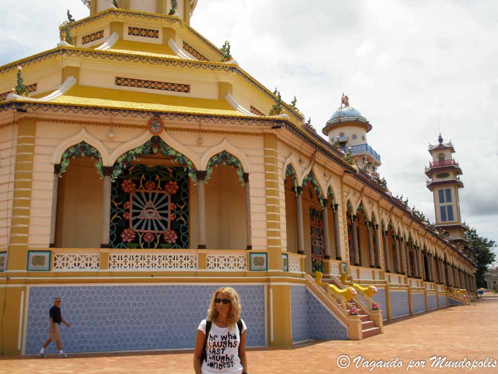 templo-cao-dai-vietnam