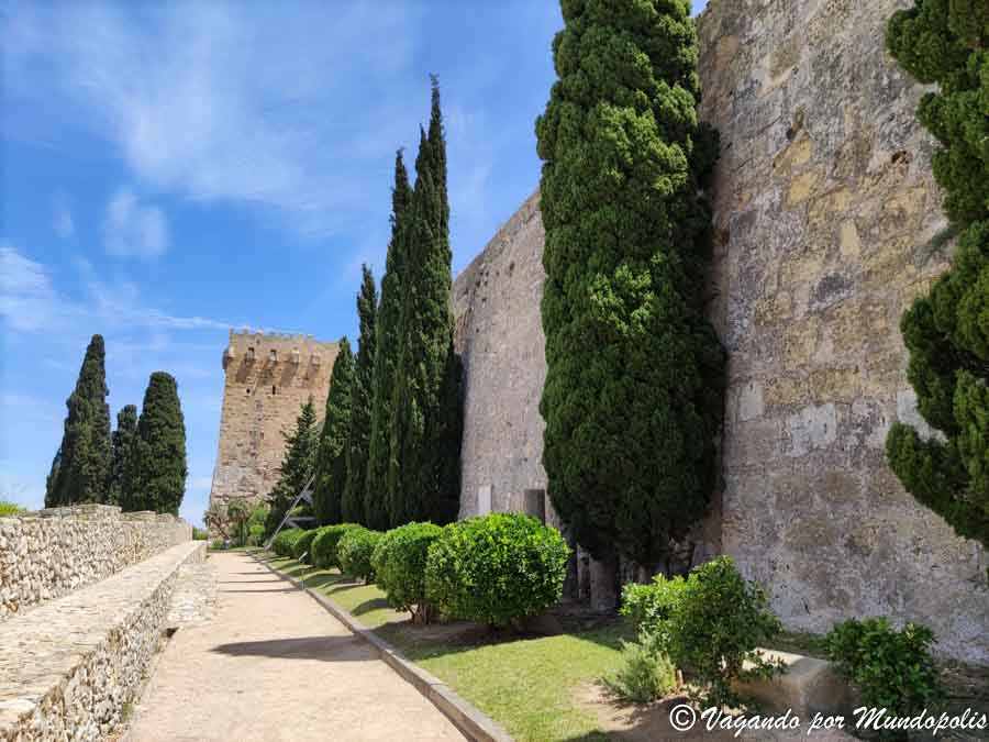 que-ver-en-tarragona-en-un-dia-murallas-romanas