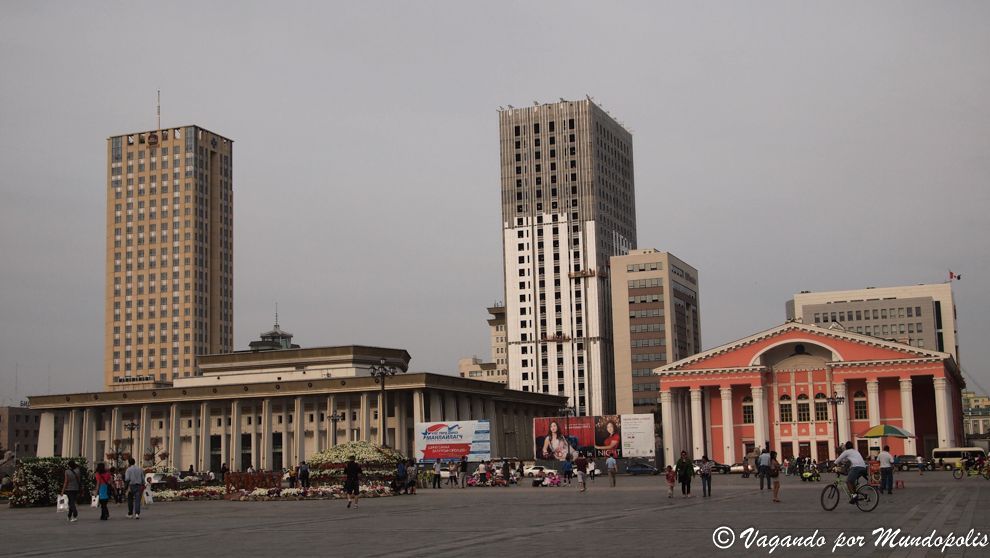 sukhbaatar-square-ulan-bator