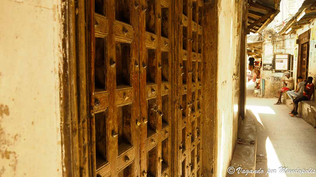 puertas-madera-stone-town-zanzibar