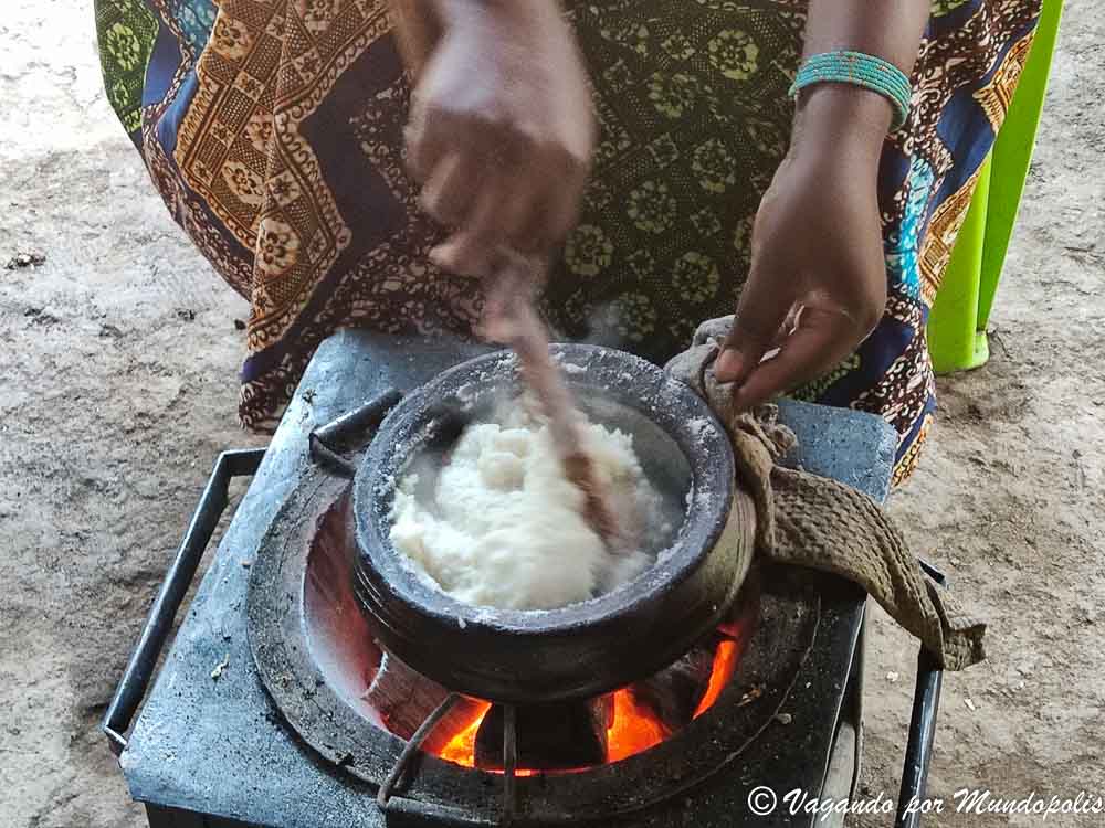uggali-comida-tanzana