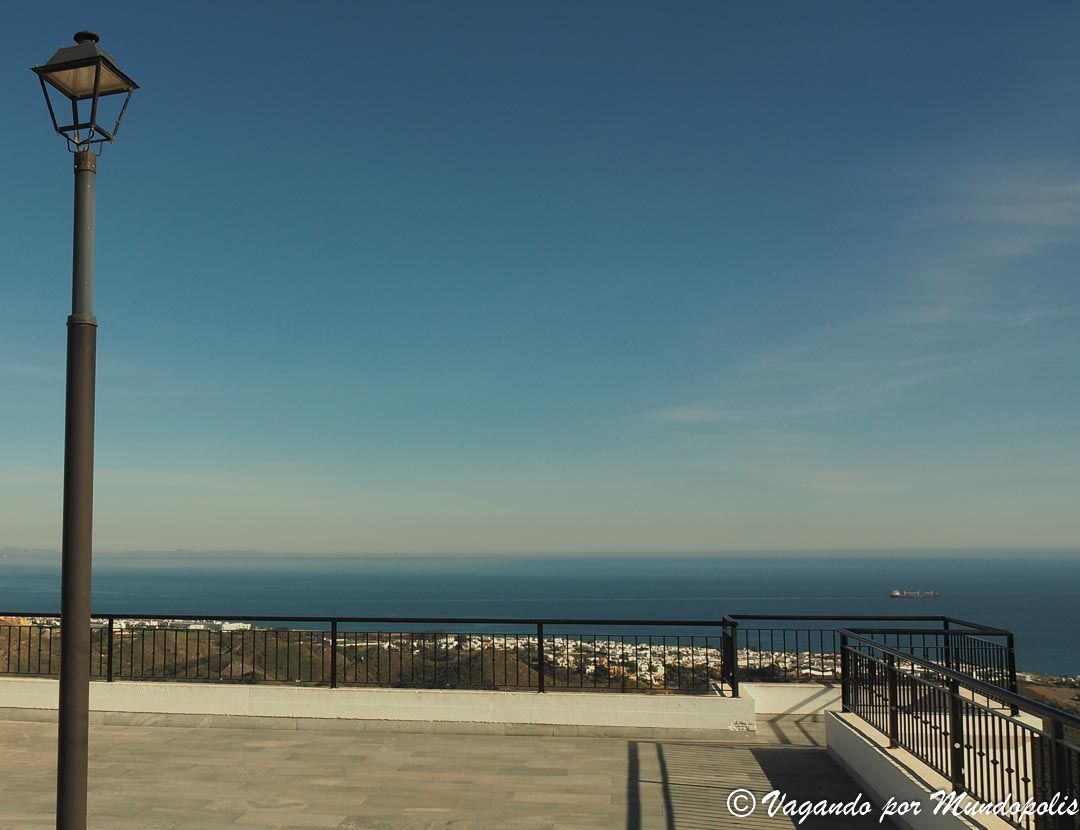 mirador-del-castillo-mojacar-en-un-dia