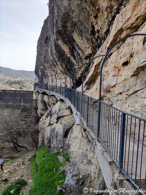 ponton-de-la-oliva-madrid