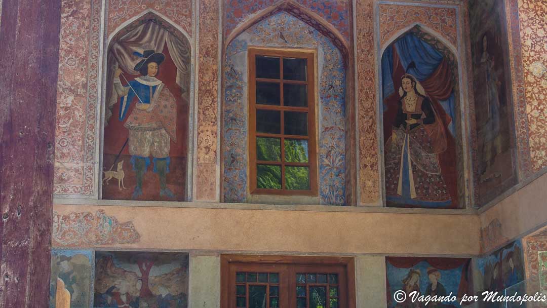 palacio-Chehel-Sotun