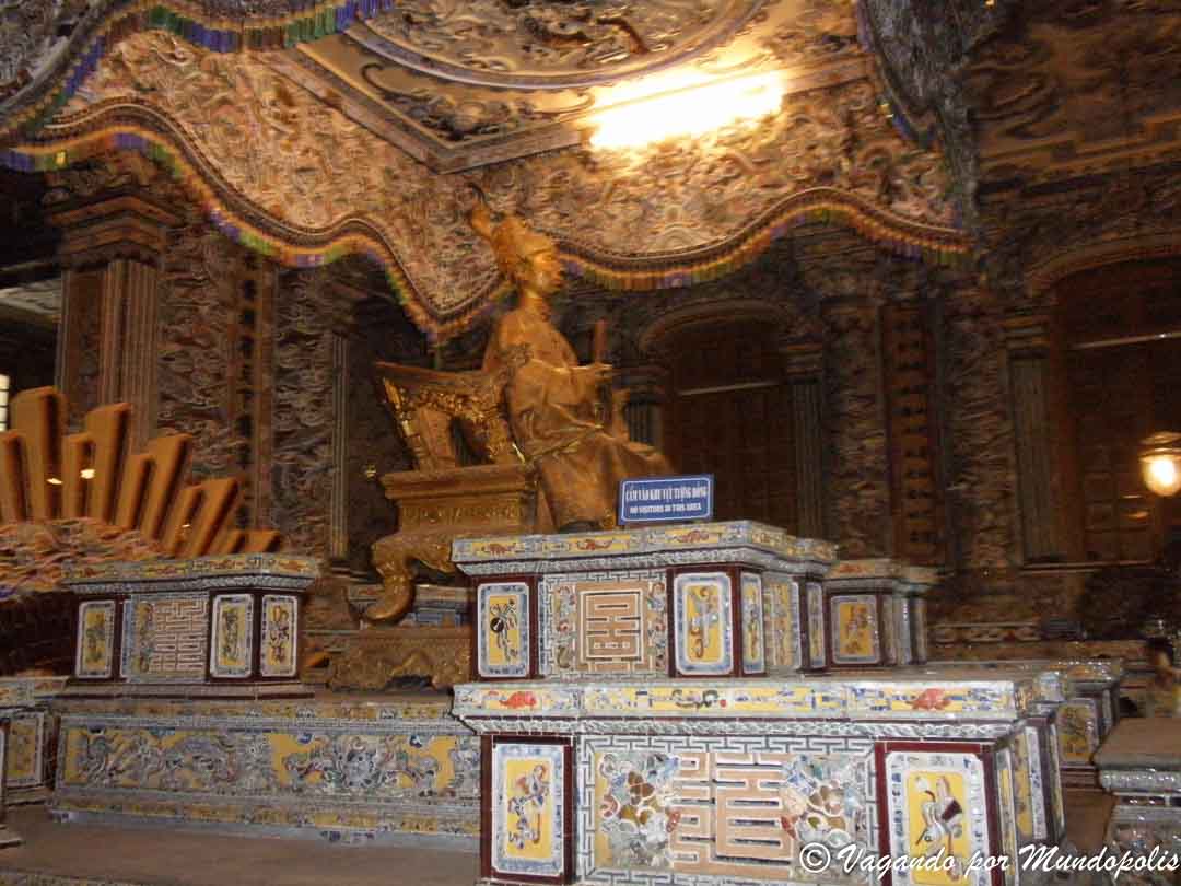 tumba-Khai-Dinh-hue-vietnam