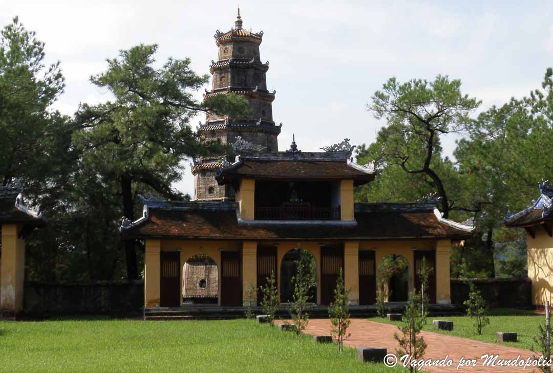 tien-mu-pagoda-hue