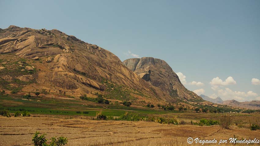 tres-hermanas-anja-madagascar