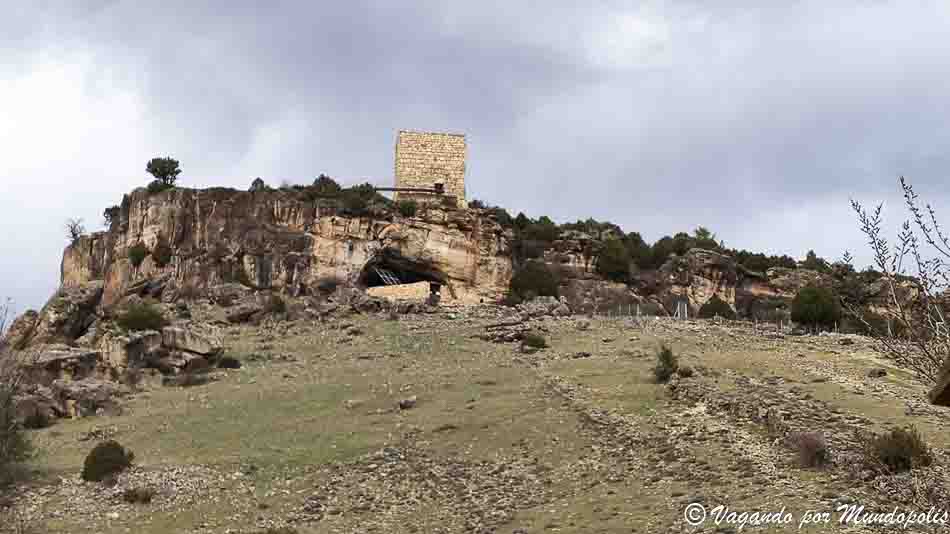 cueva-casares