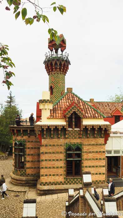 capricho-de-gaudi-comillas