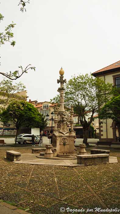 fuente-tres-canos-comillas